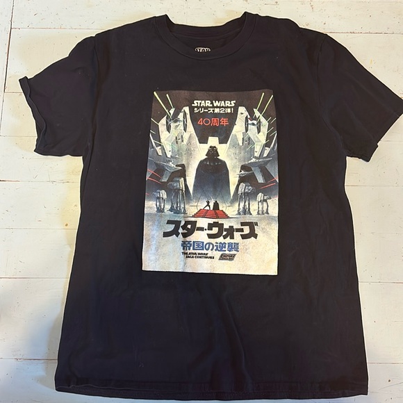 Disney Star Wars Darth Vader tee size Large - Picture 1 of 4